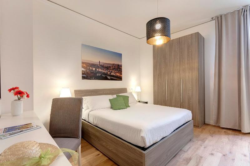 Цены на Mamo Florence - David & Buonarroti Apartments в Флоренции