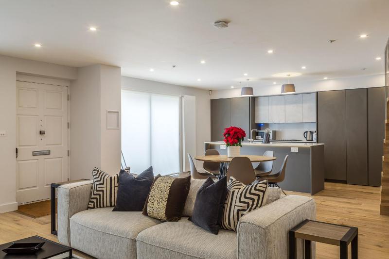 PickThePlace family house in West Kensington — отзывы гостей и цены