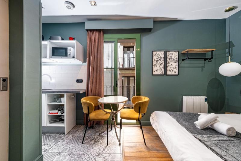 AinB Born-Dames Apartments — отель в Барселоне, Испания