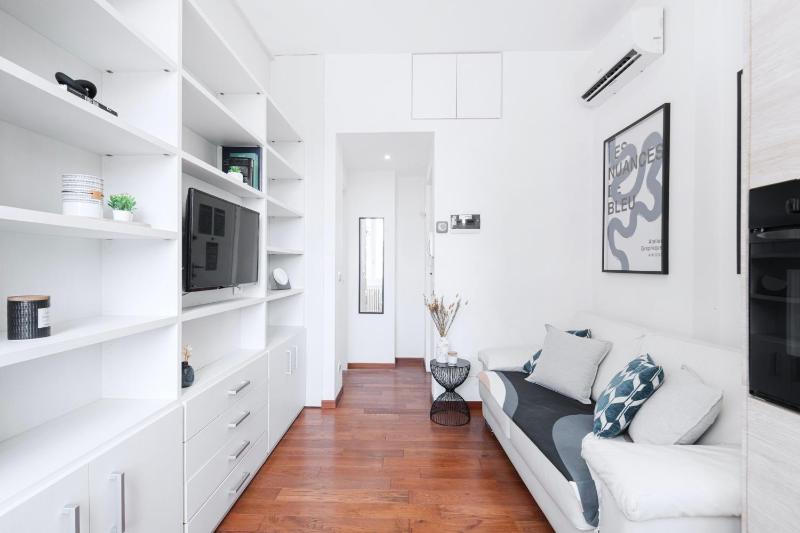 Nice and Cozy studio in Porta Romana by Easylife — отель в Милане, Италия