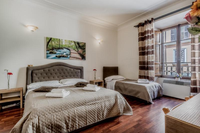 Ariana Luxury Guest House — забронировать отель в Риме