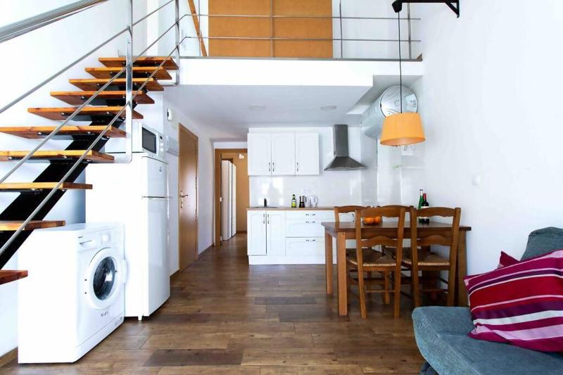 Цены на Acogedor Duplex con terraza interior en la playa в Валенсии