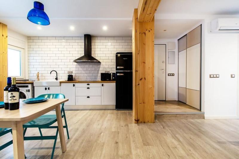 Цены на Chic y renovado loft en la playa в Валенсии