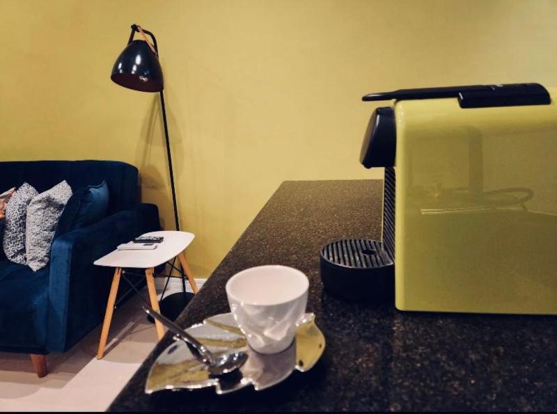 Apartamento em Copacabana Posto 6 RJ Studio 7 Copas — отель с удобствами в Рио