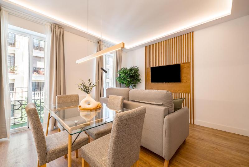 Goya I calle Jorge Juan 2BR 2BH — забронировать отель в Мадриде