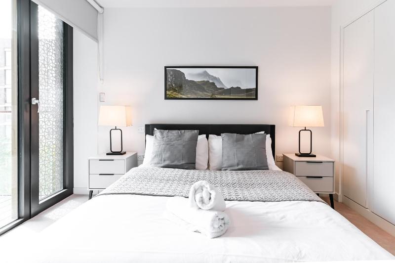 Khayat Homes - The Cosy Cabo - One Bed Apt — отель в Лондоне, Соединенное Королевство