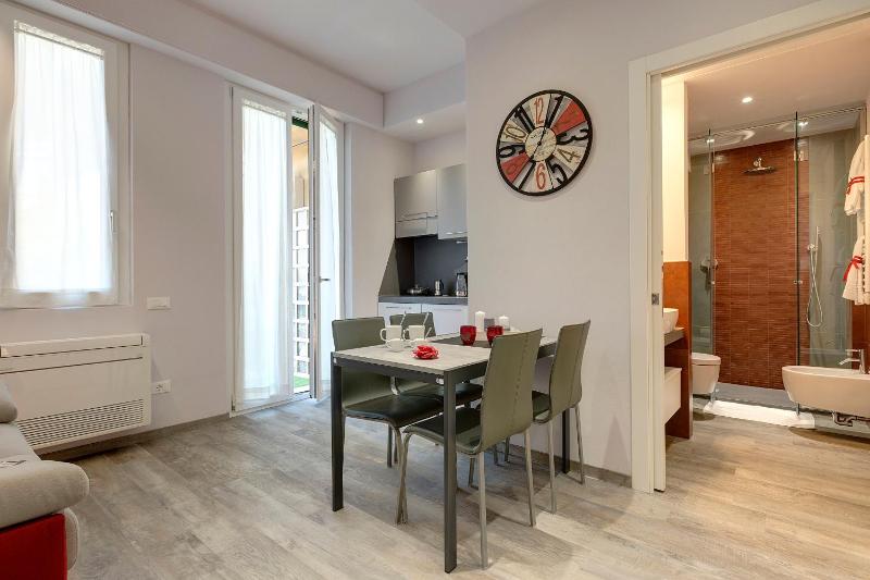 Mamo Florence - Dante & Virgilio Apartments — забронировать отель в Флоренции