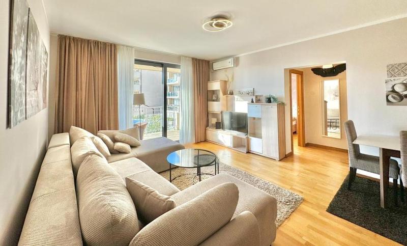 Sunset Poolside Retreat BlueH — отзывы гостей и цены
