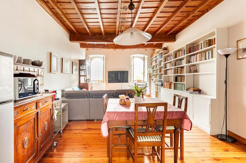 Delizioso appartamento a Trastevere — отель в Риме, Италия