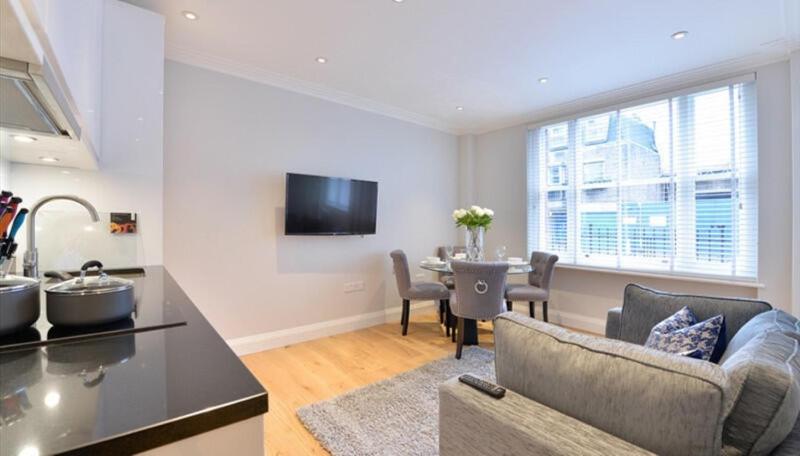 Newly Furnished Penthouse Mayfair — комфортный отель в Лондоне
