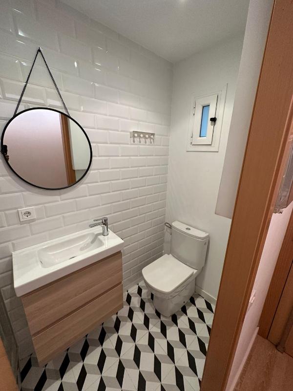 CENTRAL COZY SUITE — отель с удобствами в Барселоне