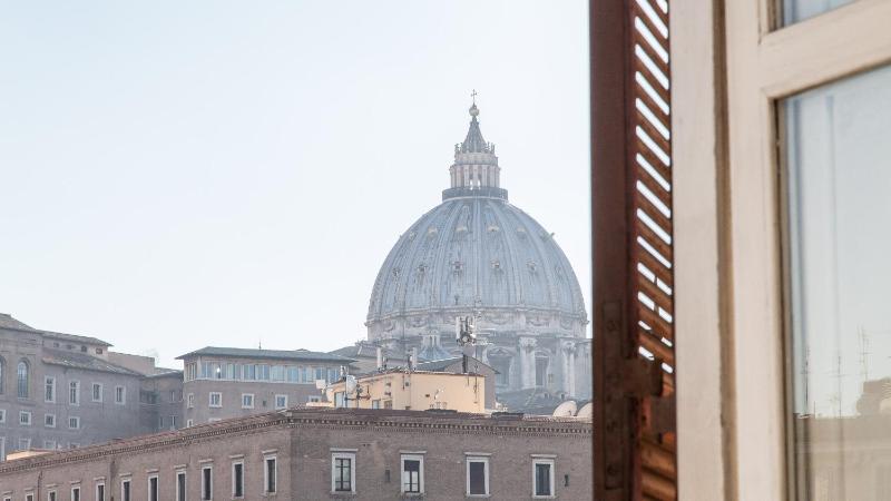 Rental in Rome Risorgimento view Aparment — отель в Риме, Италия