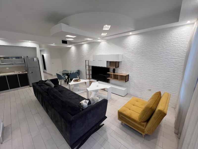 2 Bedroom Suite with Balcony Shenkin Hotel — комфортный отель в Тель-Авиве