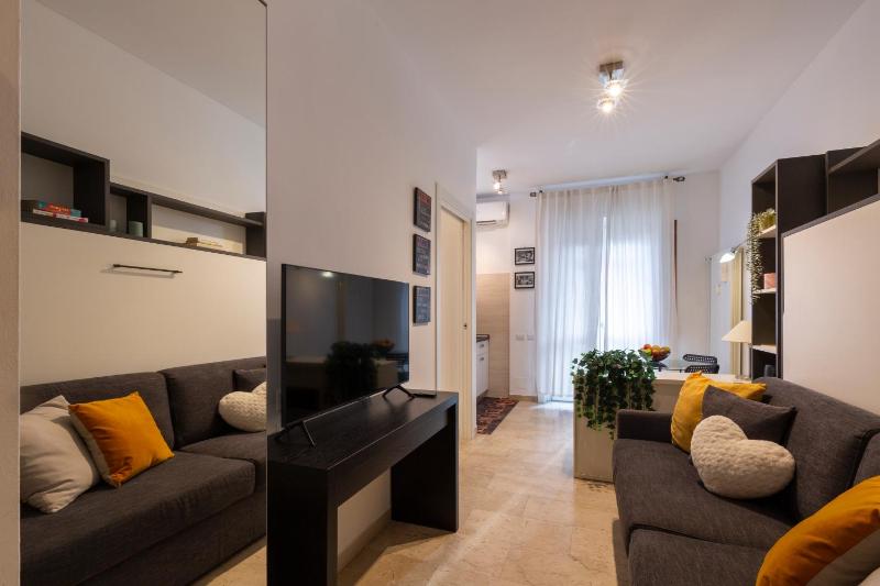 Цены на Melzo Apartment - Porta Venezia в Милане