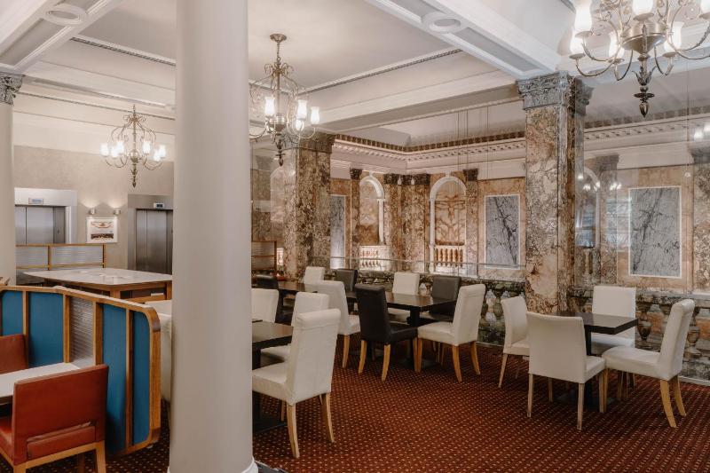 Club Quarters Hotel Trafalgar Square, London — комфортный отель в Лондоне