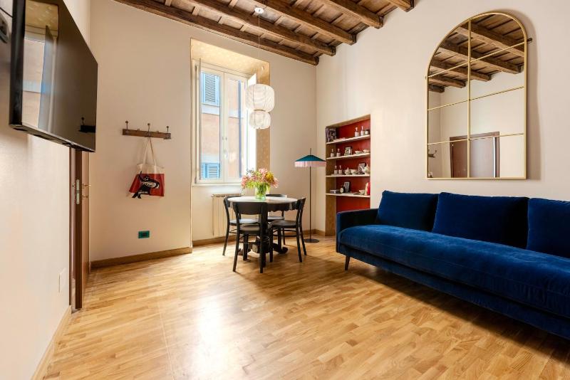 TrastevereHome - Santa Maria della Quercia — отель с удобным расположением в Риме