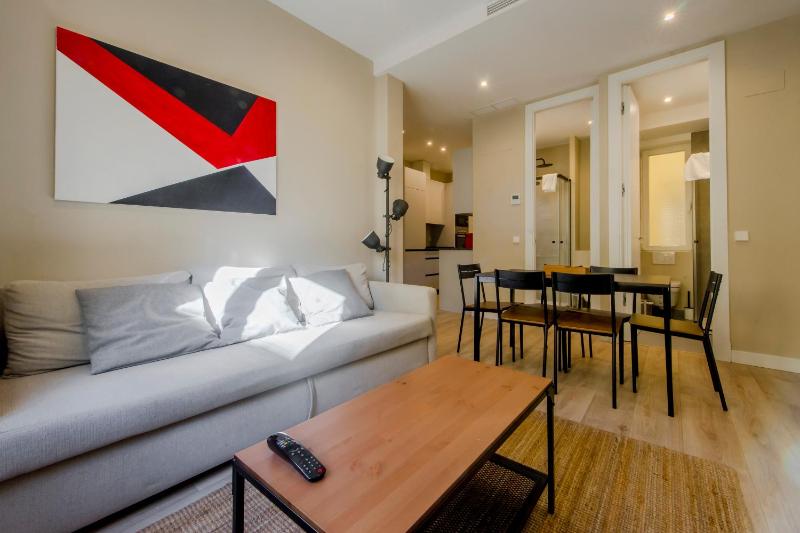 Цены на Downtown Apt para 7pax La Latina,Centro de Madrid в Мадриде