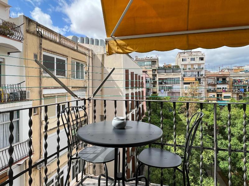 Stay U-nique Apartments Sepulveda — комфортный отель в Барселоне