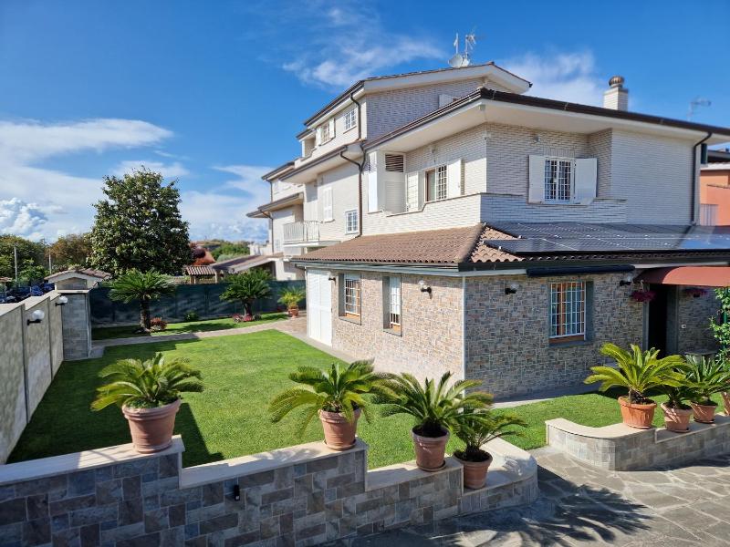 Цены на Castelbarco House F в Риме