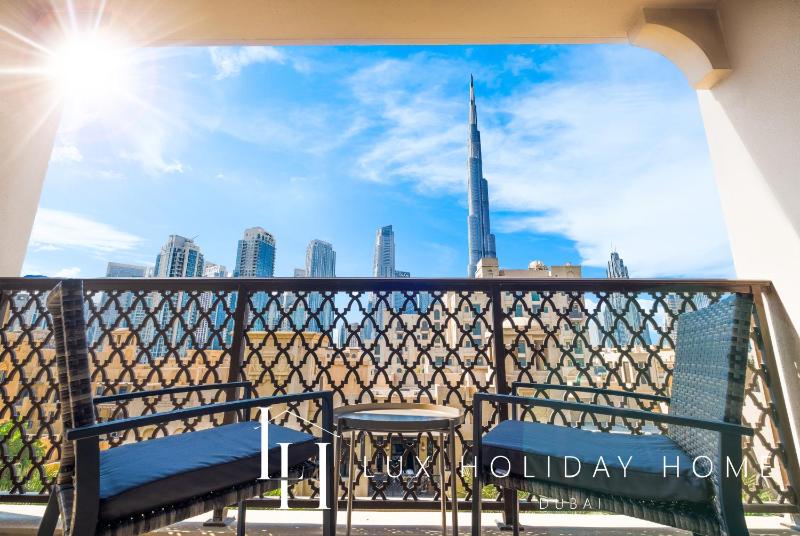 LUX The Reehan Burj Khalifa View Suite — отель с удобным расположением в Дубае
