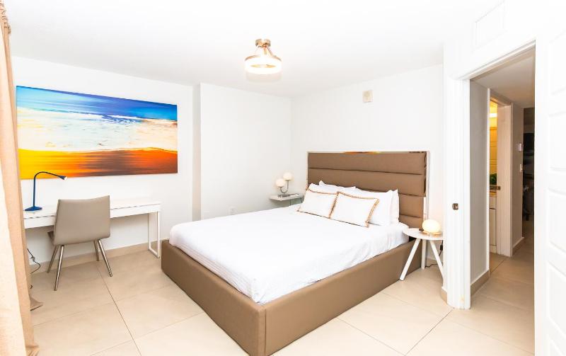 Top Stay Miami Green Brickell - Converted 3 Bedrooms — отель в Майами, Соединенные Штаты Америки