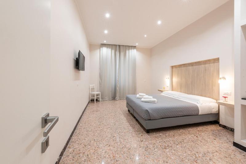Ancient Rome Apartment — комфортный отель в Риме