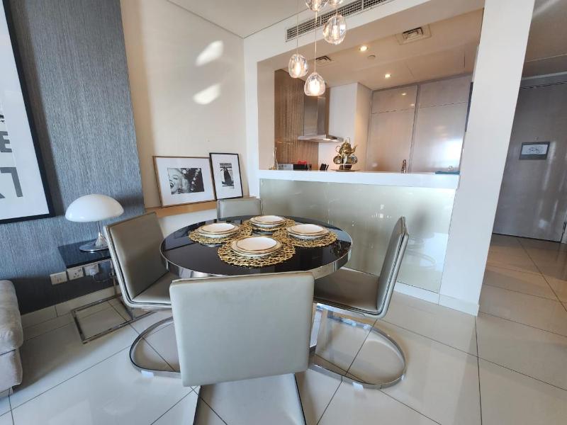 ROYAL APARTMENTS By Damac Paramount Towers B Burj Khalifa Views — забронировать отель в Дубае