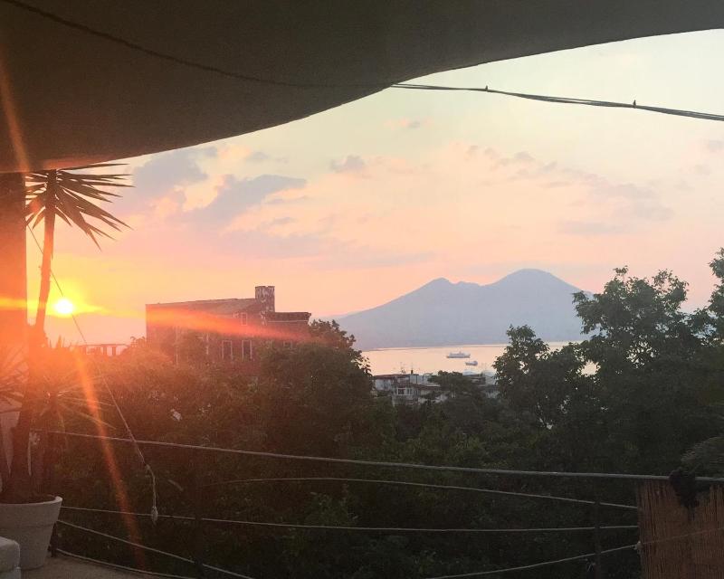 NAPOLI OVER POSILLIPO — комфортный отель в Неаполе