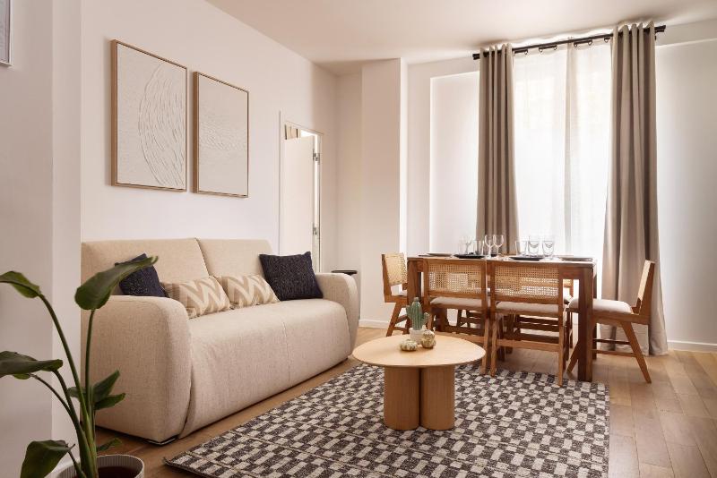 Modern apartment 2BR-6P - Jardin de Luxembourg — отель с удобствами в Париже