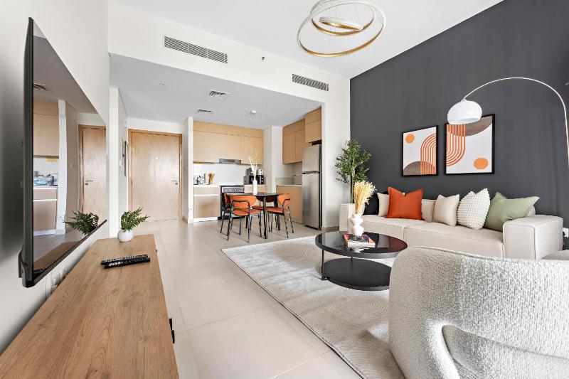 Silkhaus Luxury 1BDR | Prestigious Neighborhood — комфортный отель в Дубае