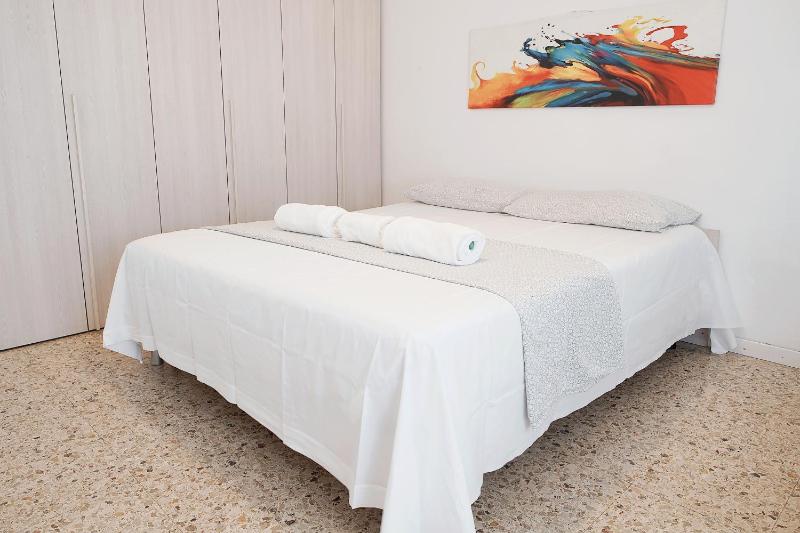 Цены на Enjoy Apartment в Милане