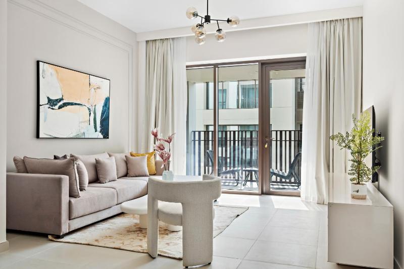 Silkhaus New 1BDR in Surf Tower at Creek Harbour — отель с удобствами в Дубае
