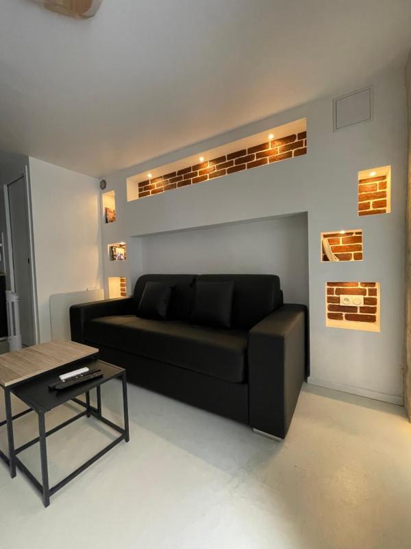Appartement Design Quartier Montmartre-Sacre-Coeur! Paris XVIIIe — отель в Париже, Франция
