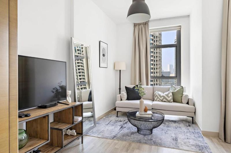 Цены на Silkhaus chic studio Burj Khalifa Short Walk в Дубае
