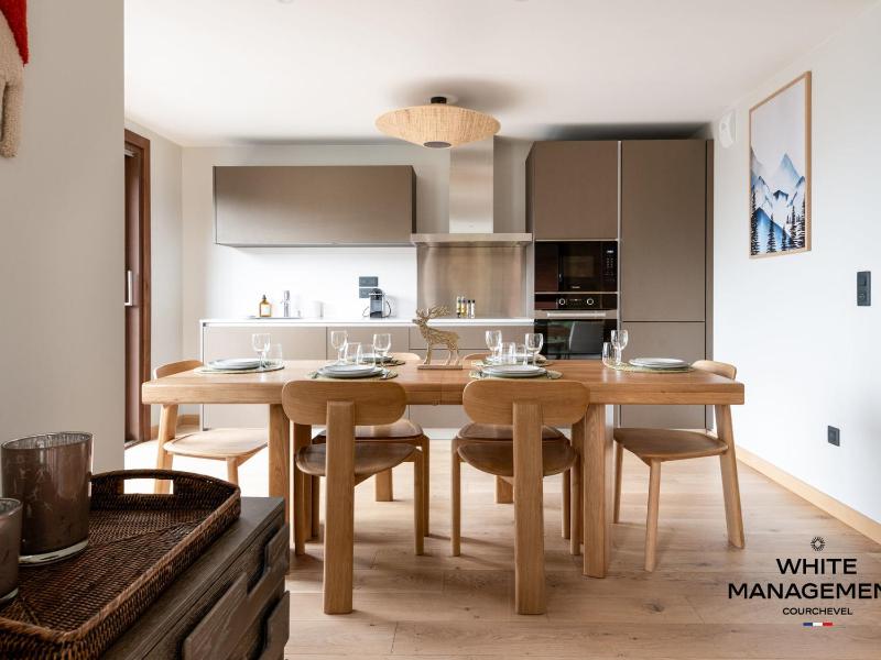 Duplex deco 70's avec cheminee a Courchevel 1650 - FR-1-664-31 — отель в Куршевеле, Франция