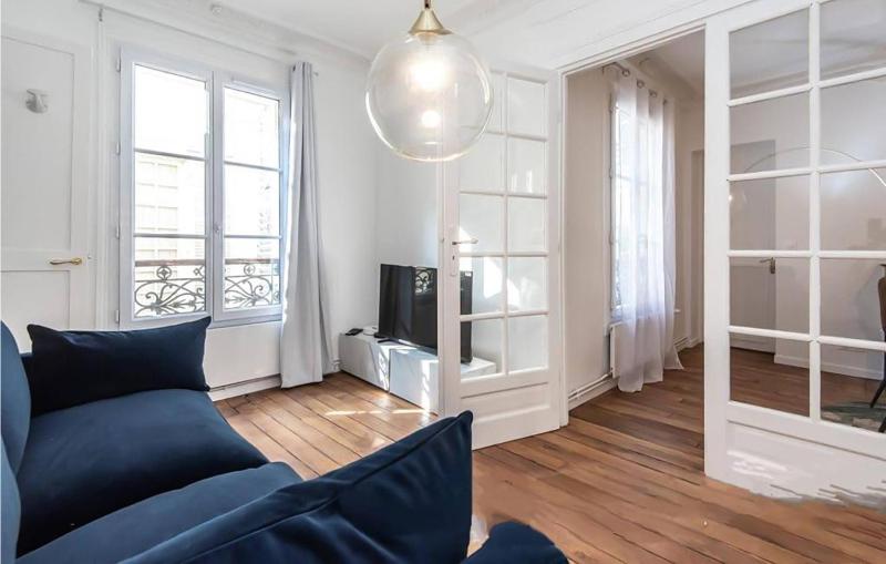 Lovely Apartment In Paris With Kitchen — забронировать отель в Париже