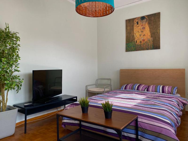 Цены на Apartment with beautiful view of Lycabettus в Афины