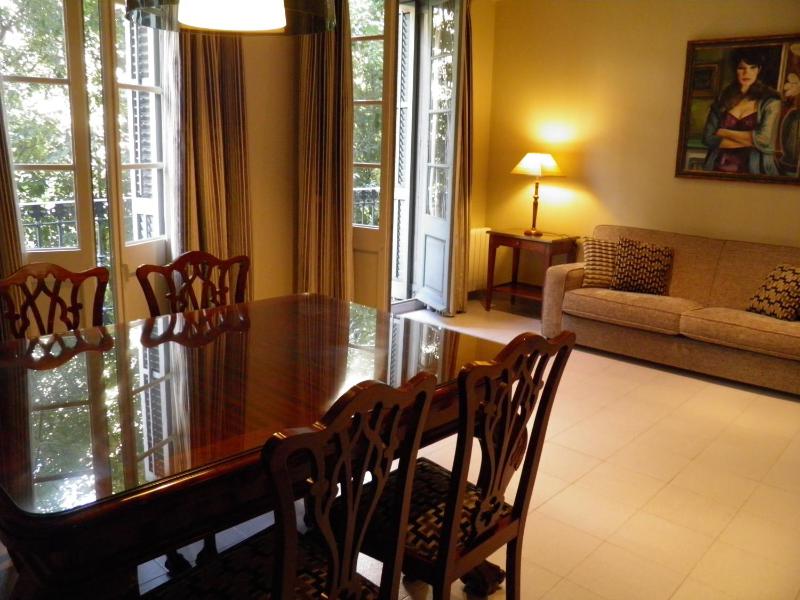 Apartaments Sant Jordi Girona 97 — забронировать отель в Барселоне