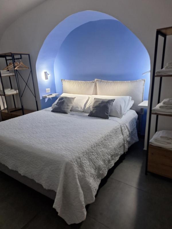 Savoia 215 - Azzurra Guest House - Napoli — отель в Неаполе, Италия