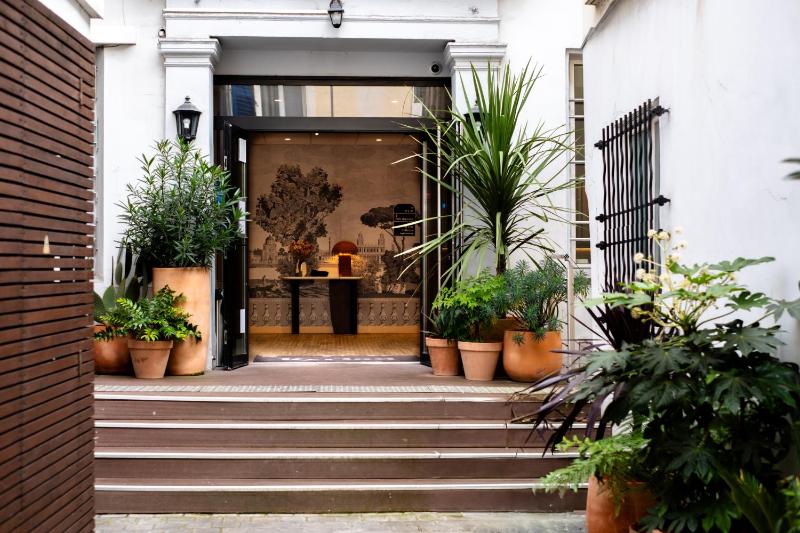 Kyriad Paris 10 - Canal Saint Martin - Republique — забронировать отель в Париже