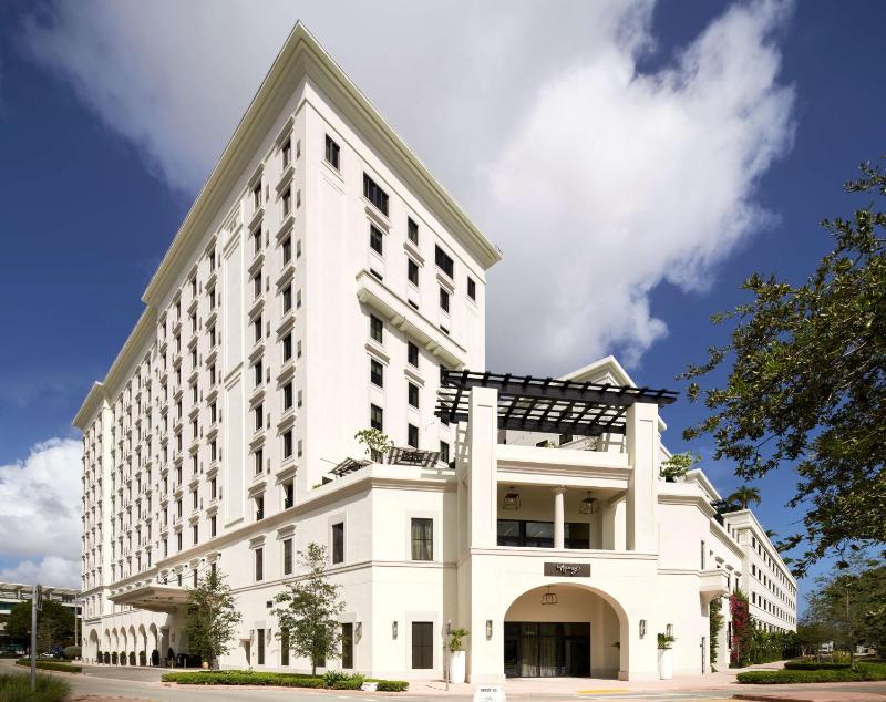 THesis Hotel Miami Coral Gables, Curio Collection by Hilton — комфортный отель в Майами