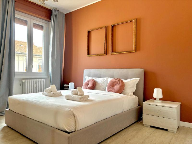 Цены на Apartment-Navigli-House of Mirrors в Милане