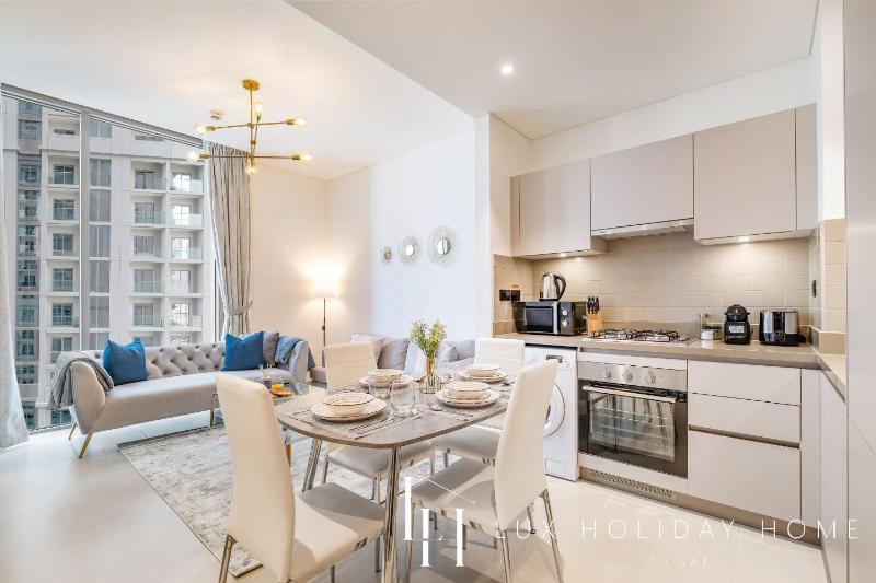 LUX The Executive Sobha Suite 2 — отель с удобствами в Дубае
