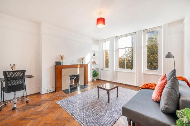 Urban Oasis - One Bedroom Central London Apartment — отзывы гостей и цены