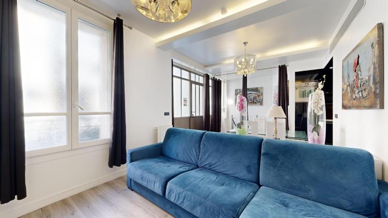 Цены на 257 Suite Pouchet - Superb apartment in Paris в Париже