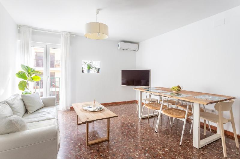 ALOHALACANT Piso nuevo en la Playa y en el Ayuntamiento — отель в Аликанте, Испания