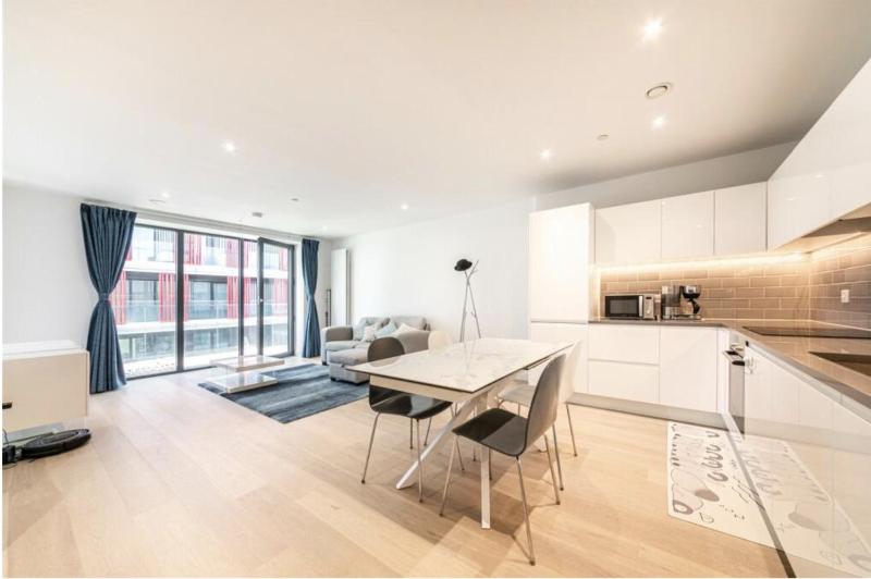 Modern Apartment in London — комфортный отель в Лондоне