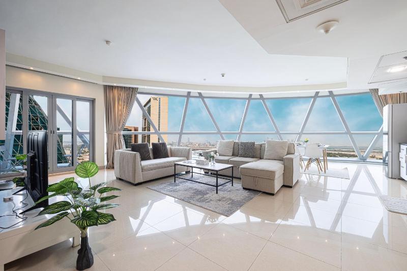 DIFC Luxurious Spacious 1-Bed Apt in a Prime Location — отель с удобным расположением в Дубае