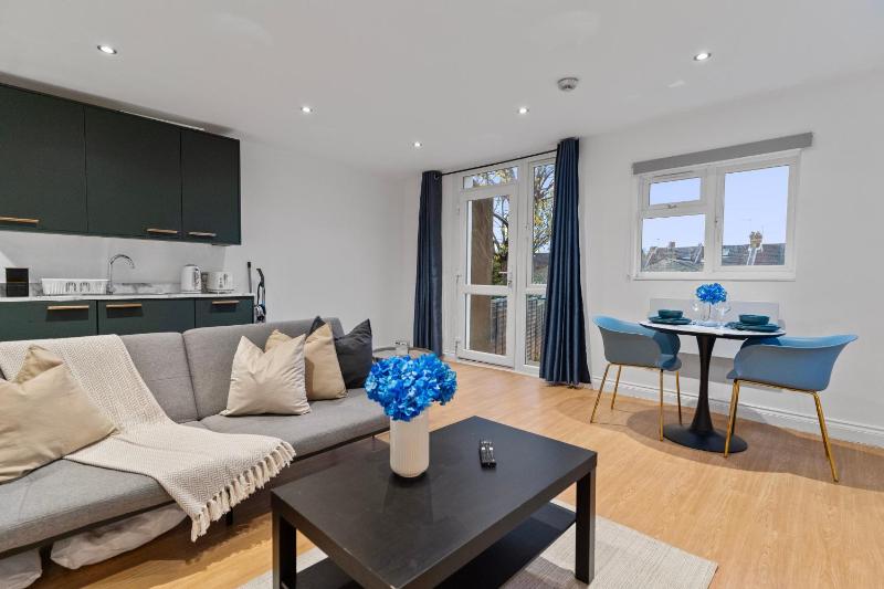 LiveStay - Modern Apartments on Acton Lane — отель в Лондоне, Соединенное Королевство