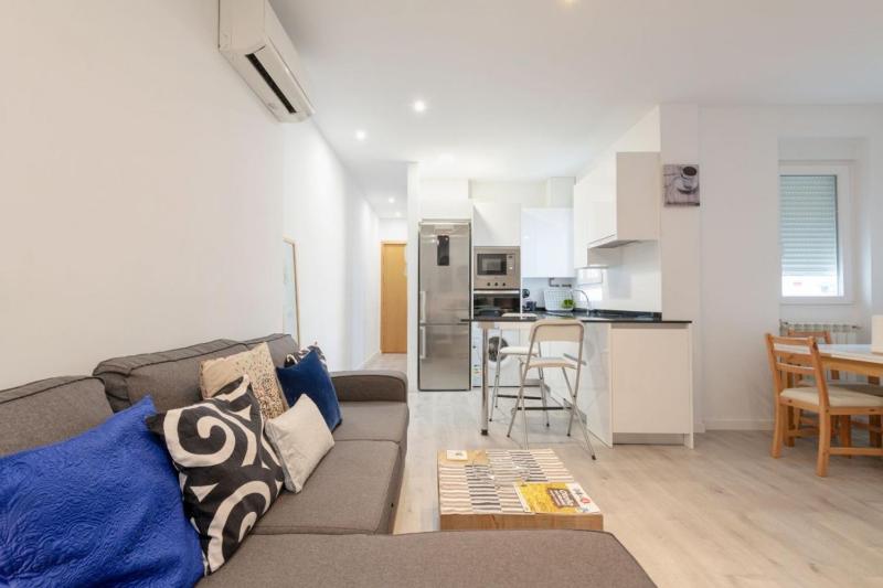 2BD 1BTH furnished - Nuevos Ministerios — отель с удобным расположением в Мадриде